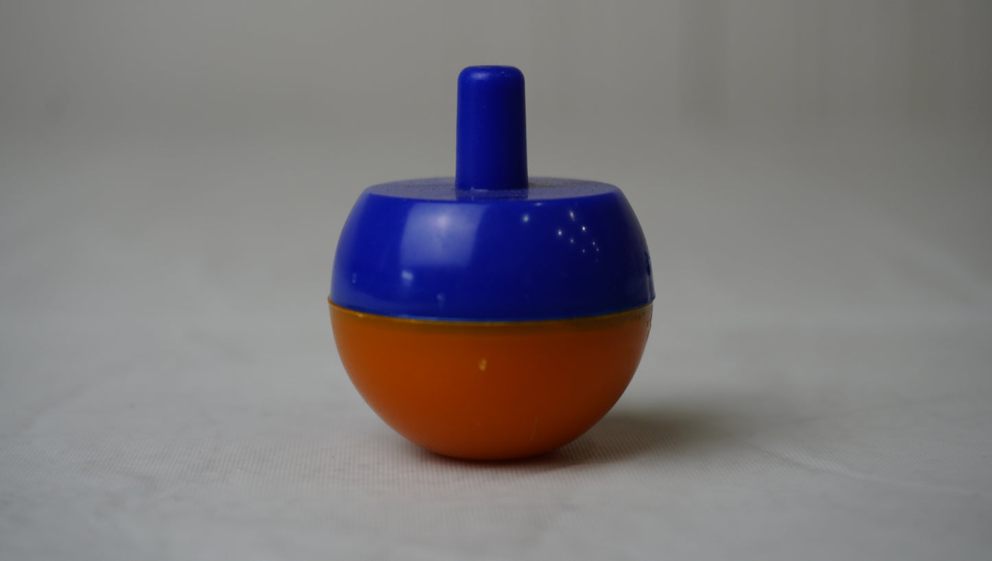 Interactive Wobble Treat Dispensing Toy – Gently Used