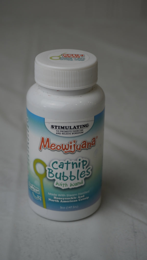 Meowijuana Catnip Bubbles with Wand (5 oz / 147.5 mL)