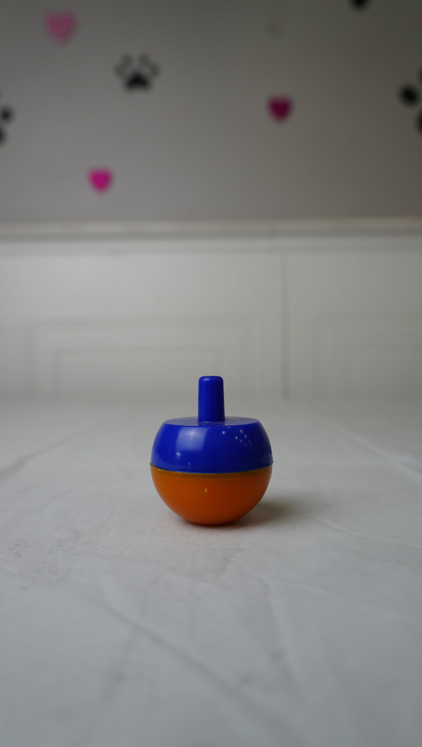 Interactive Wobble Treat Dispensing Toy – Gently Used