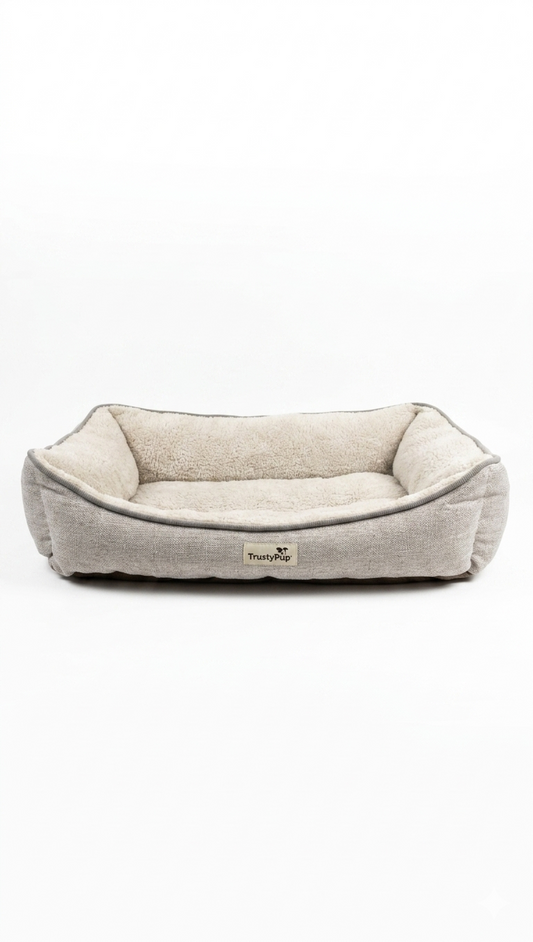 Cozy Small Pet Bed – Gently Used